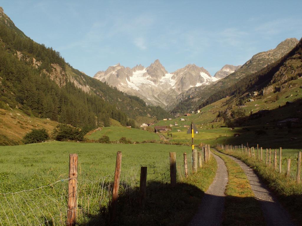 Ferienwohnung Gaestehaus Fuerlauwi Meien Camera foto